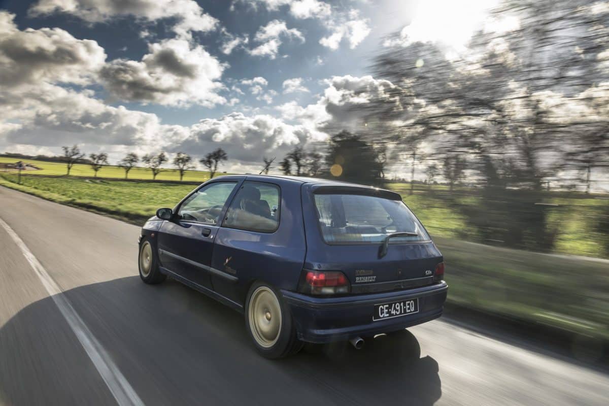 Renault Clio Williams fiche technique prix et caractéristiques de cette voiture