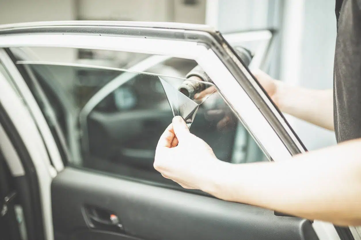 Le film teinté pour vos vitres de voiture 